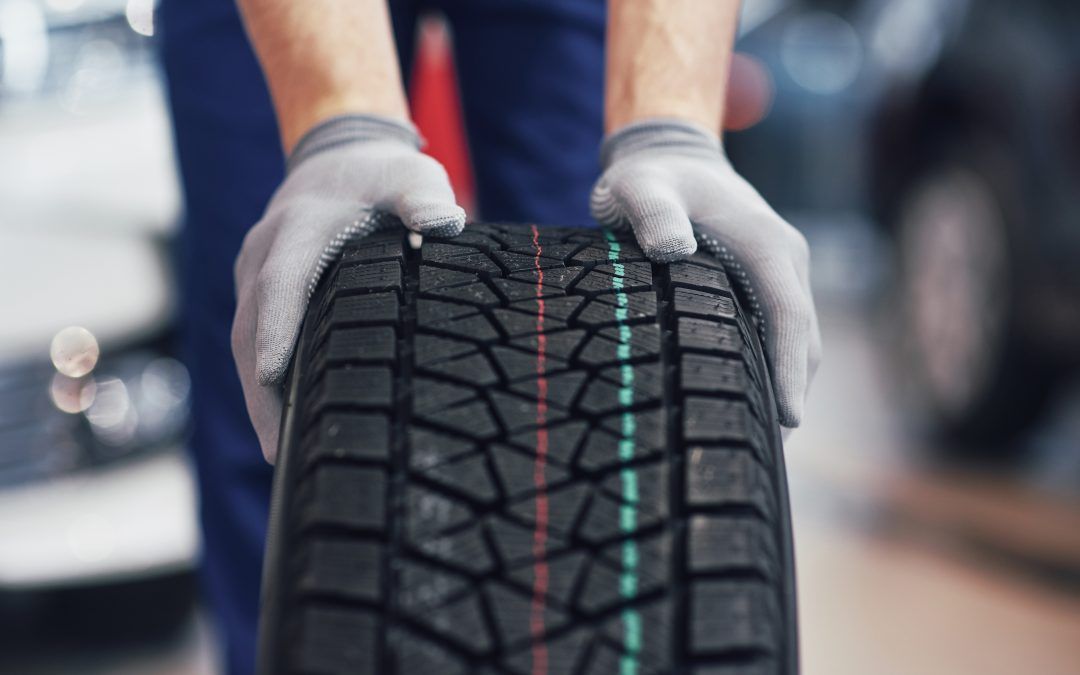 La importancia de revisar los neumáticos. 4 aspectos que deben cumplir.